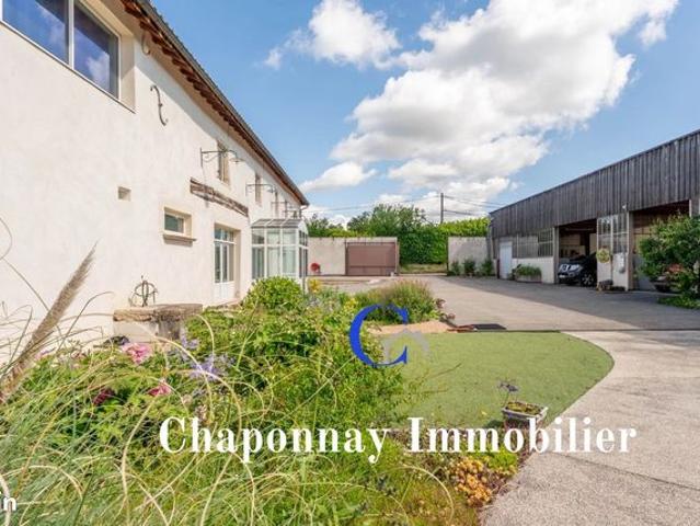 Propriété 7 pièces 300 m²