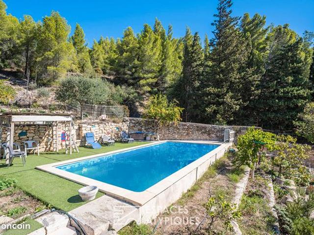 Propriété 7 pièces 302 m²