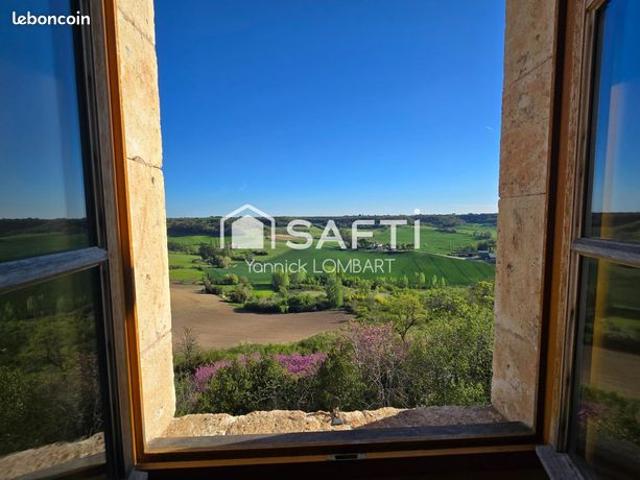 Propriété 7 pièces 319 m²