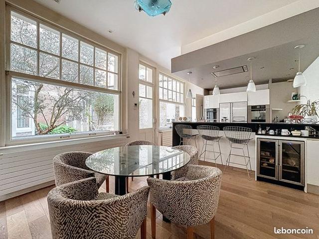 Propriété 7 pièces 313 m²
