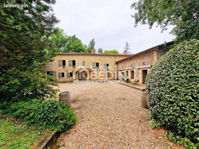 Propriété 7 pièces 320 m²