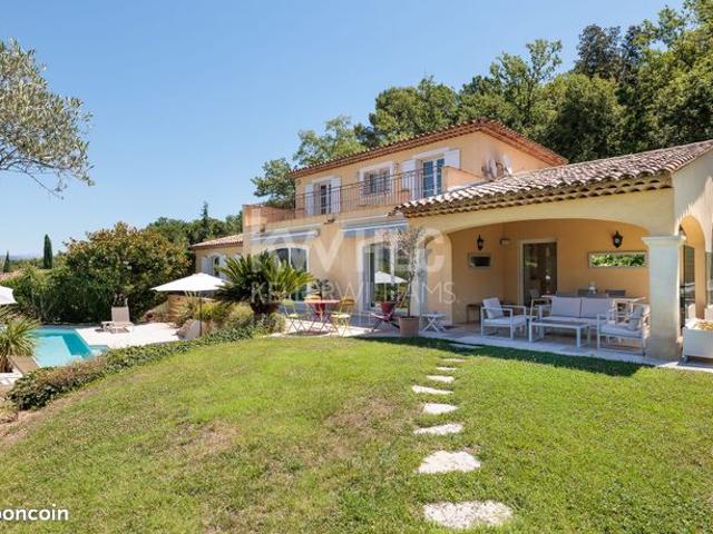Propriété 7 pièces 320 m²