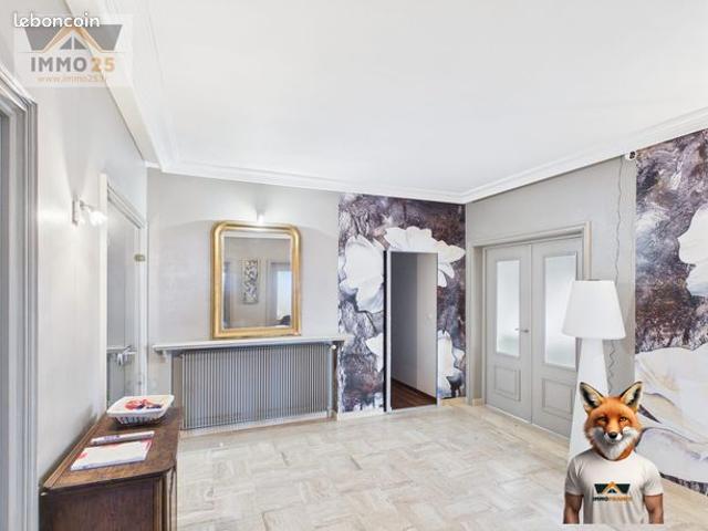 Propriété 7 pièces 323 m²