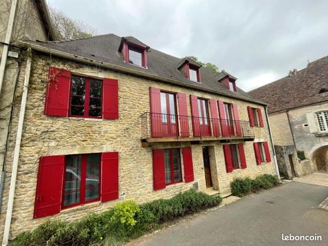 Propriété 7 pièces 330 m²
