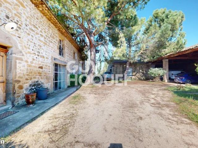 Propriété 7 pièces 342 m²