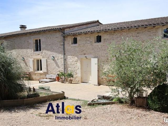 Propriété 7 pièces 350 m²