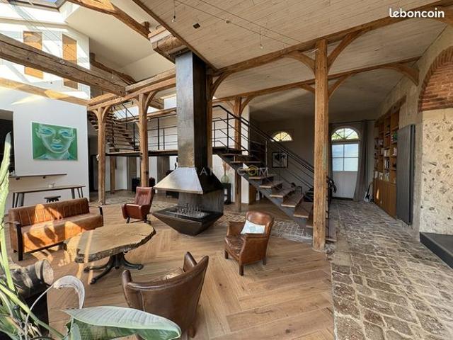 Propriété 7 pièces 375 m²