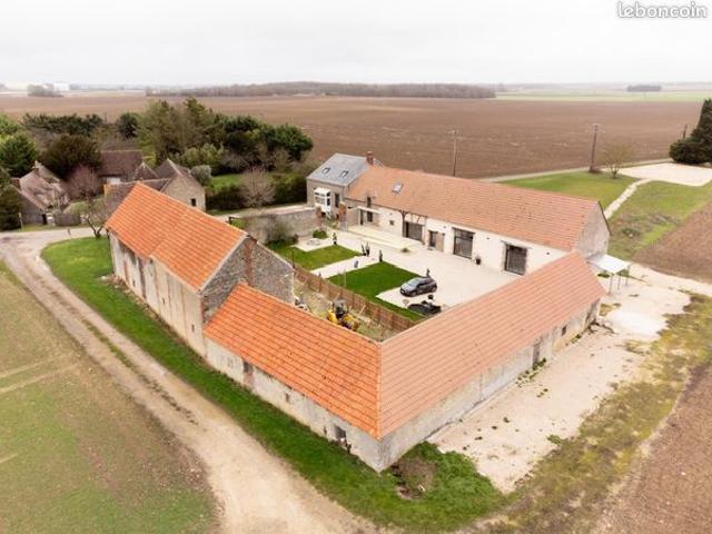 Propriété 7 pièces 371 m²
