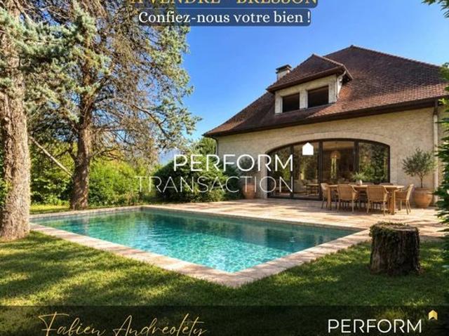 Propriété 7 pièces 398 m²