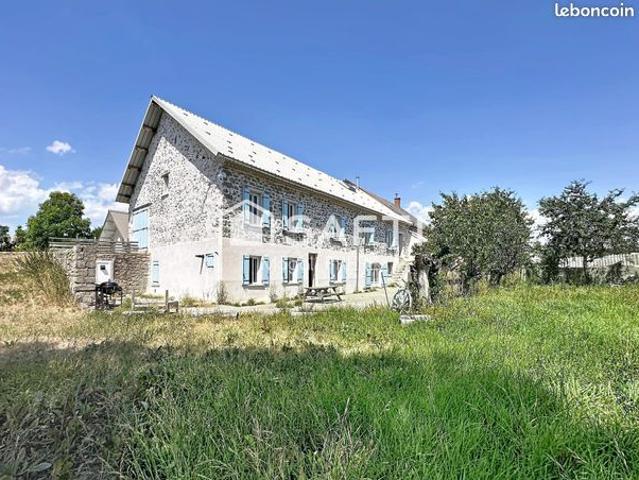 Propriété 7 pièces 410 m²