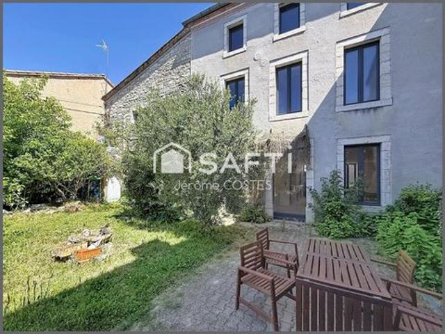 Propriété 7 pièces de 244 m2