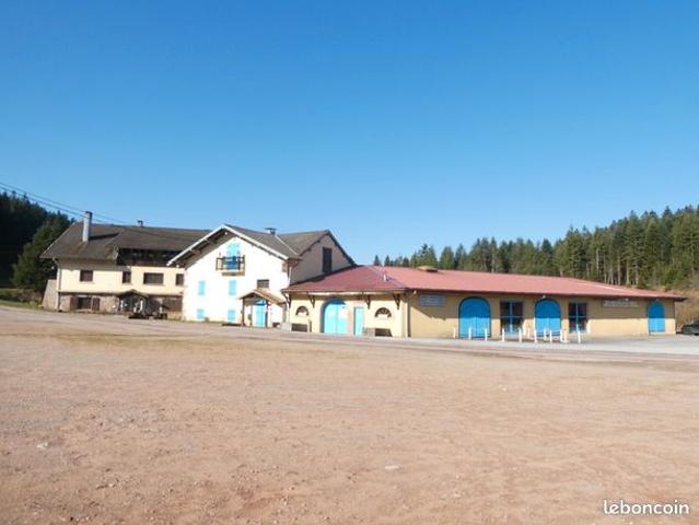 Propriété 40 pièces 3 000 m²