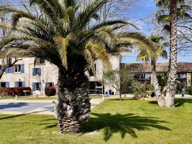 PROPRIETE 425 M2