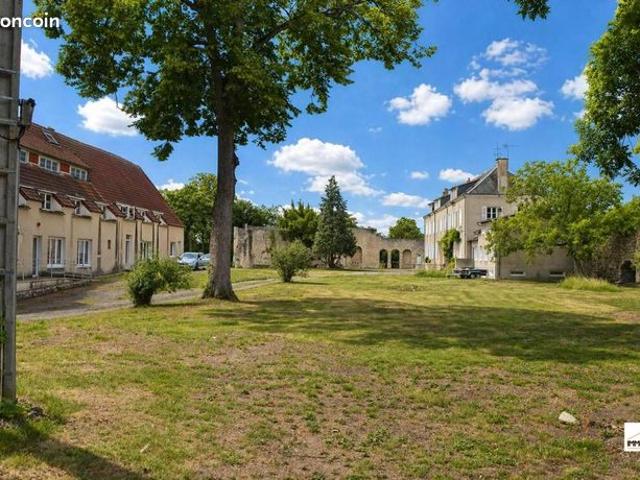 Propriété 42 pièces 1 245 m²