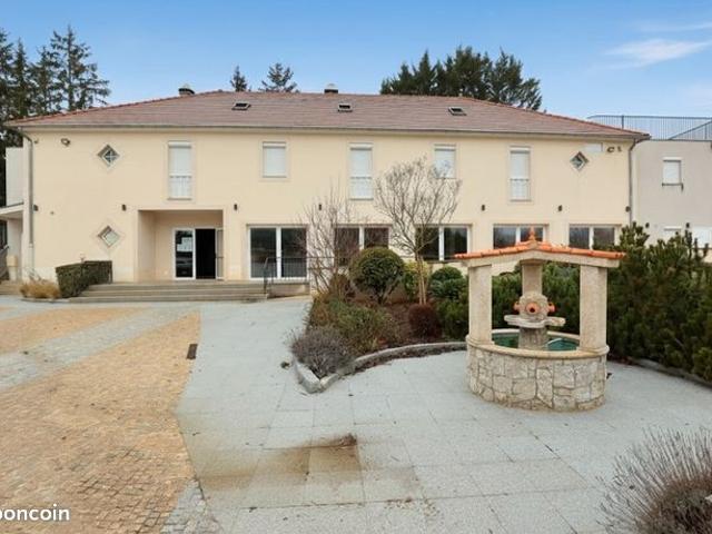 Propriété 45 pièces 1 298 m²