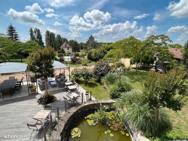 Propriété 45 pièces 800 m²