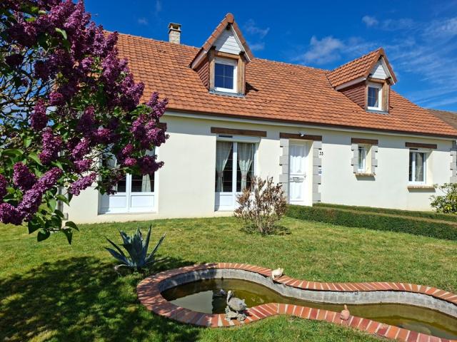 Propriété 4 chb sur sous sol, 5 min centre Alençon, aucun travaux à prévoir, de qualité, jardin clos, parfaitement entretenue