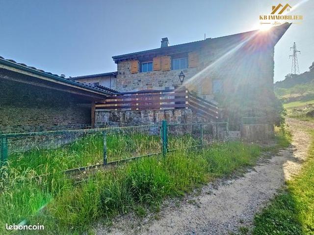 Propriété 4 pièces 104 m²