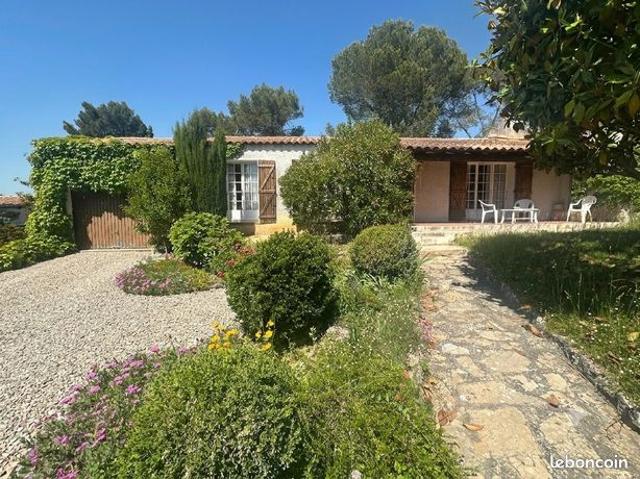 Propriété 4 pièces 104 m²