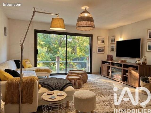 Propriété 4 pièces 104 m²