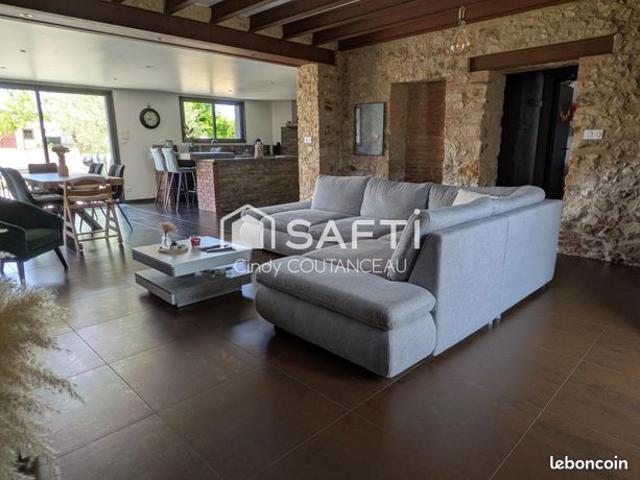 Propriété 4 pièces 104 m²