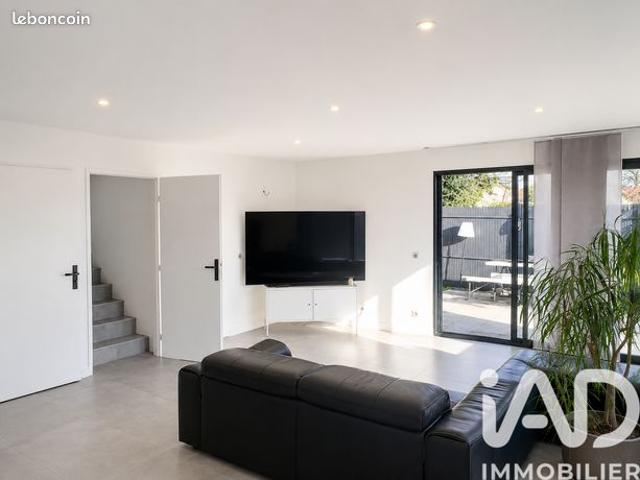Propriété 4 pièces 105 m²