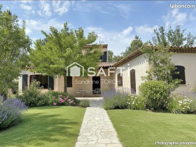Propriété 4 pièces 105 m²