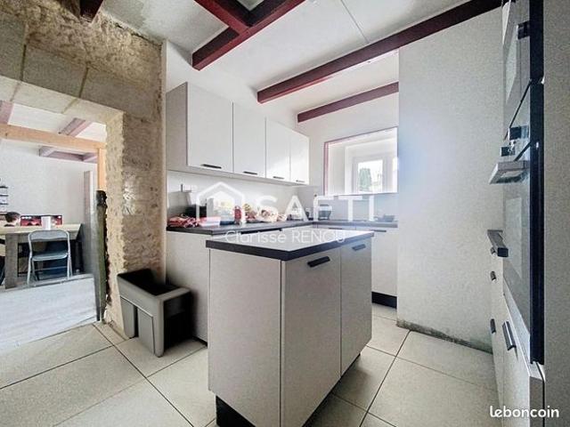 Propriété 4 pièces 105 m²