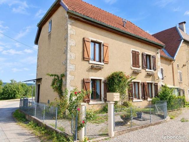 Propriété 4 pièces 106 m²