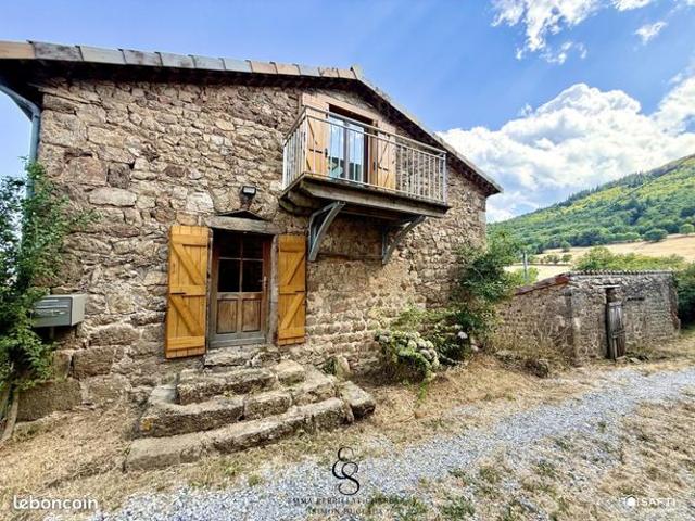 Propriété 4 pièces 107 m²