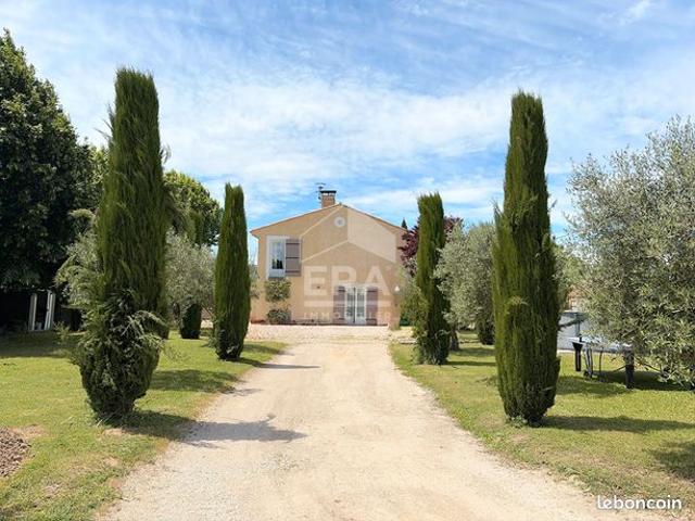 Propriété 4 pièces 107 m²