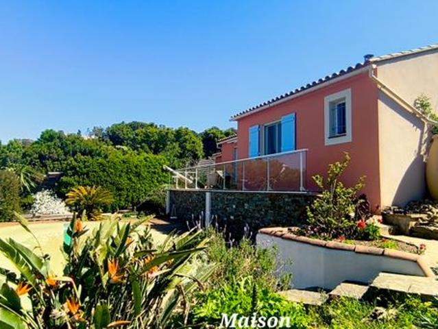 Propriété 4 pièces 108 m²