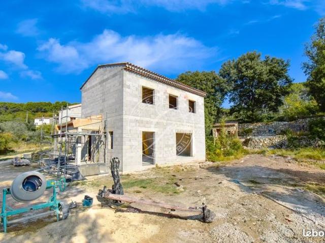 Propriété 4 pièces 108 m²