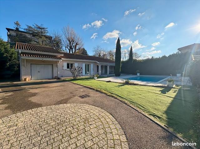 Propriété 4 pièces 108 m²