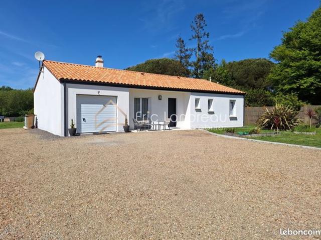 Propriété 4 pièces 99 m²