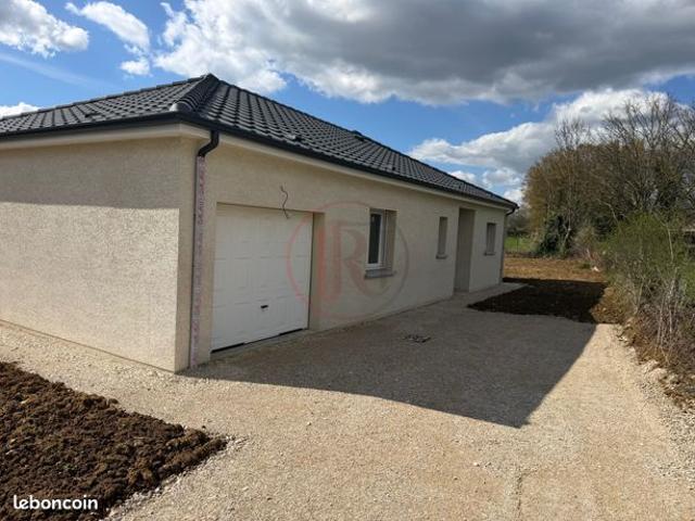 Propriété 4 pièces 100 m²