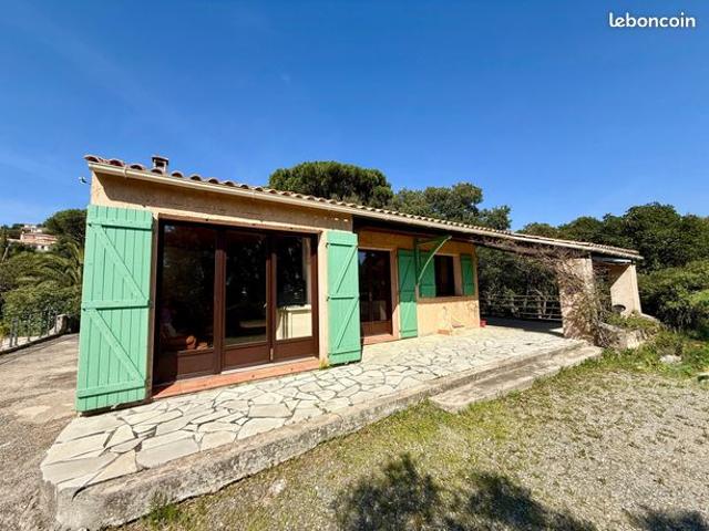 Propriété 4 pièces 100 m²