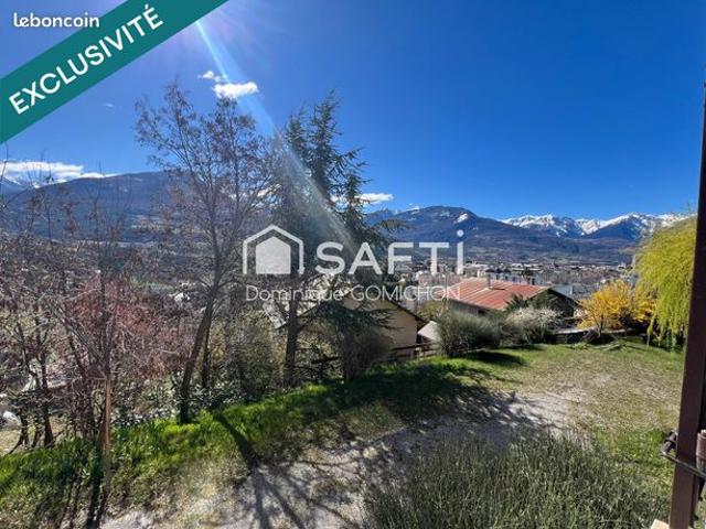 Propriété 4 pièces 100 m²