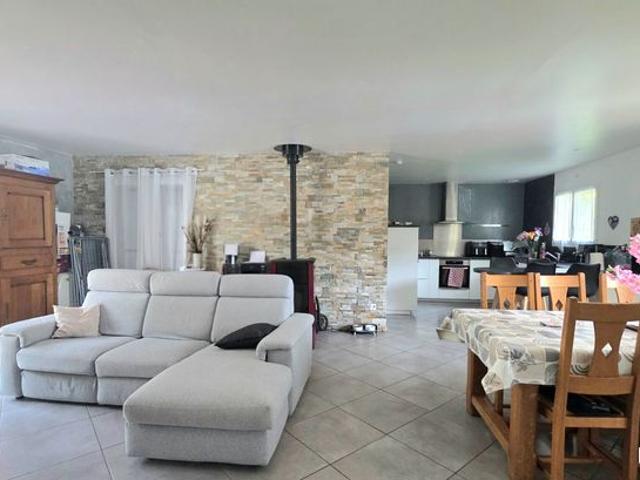 Propriété 4 pièces 100 m²