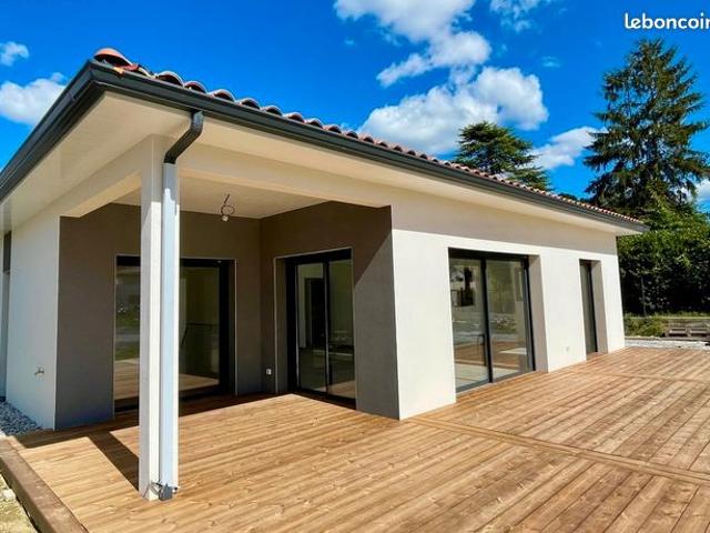 Propriété 4 pièces 100 m²