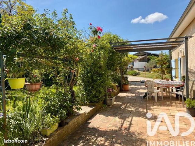 Propriété 4 pièces 100 m²