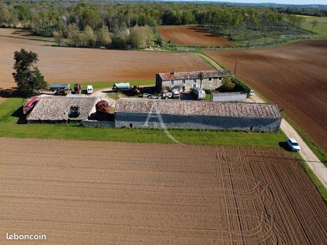 Propriété 4 pièces 100 m²