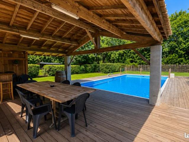 Propriété 4 pièces 100 m²