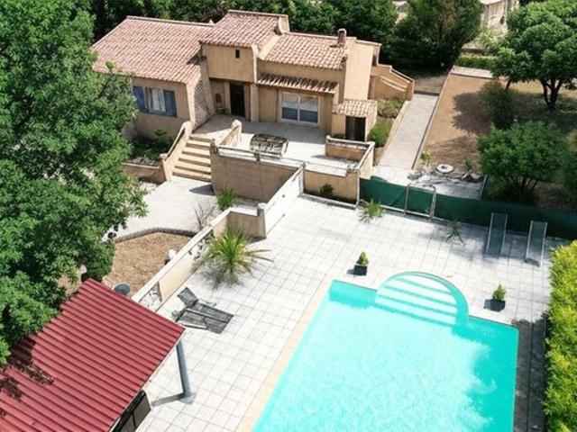 Propriété 4 pièces 101 m²
