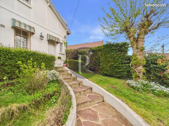 Propriété 4 pièces 101 m²