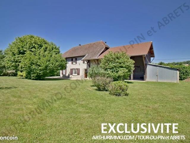Propriété 4 pièces 101 m²