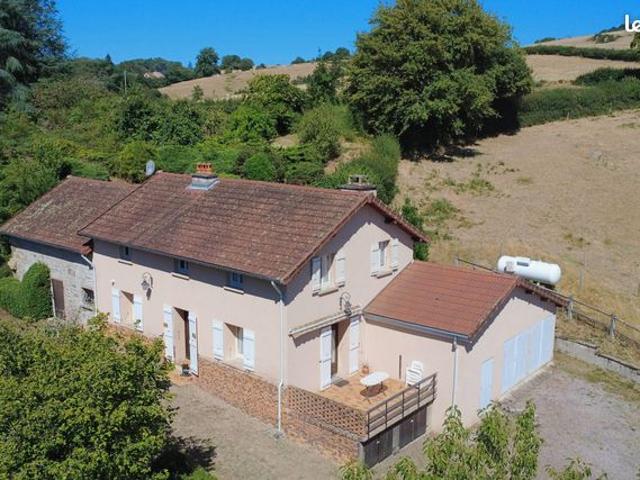 Propriété 4 pièces 102 m²