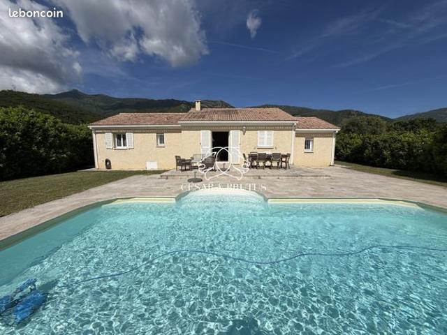 Propriété 4 pièces 103 m²