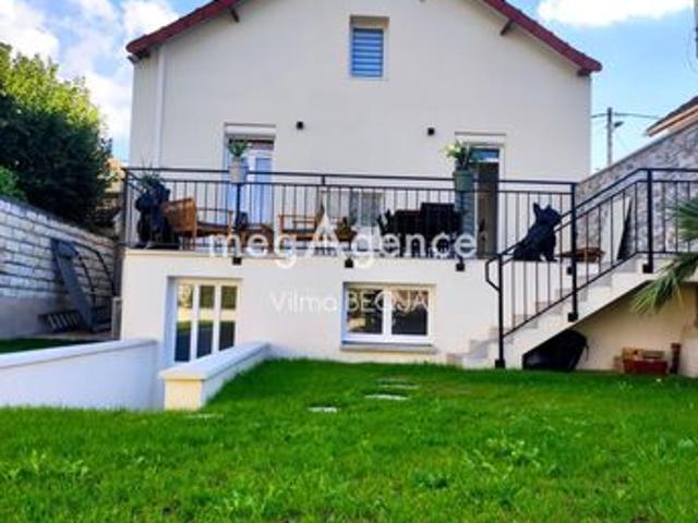 Propriété 4 pièces 103 m²
