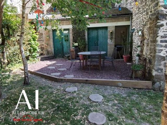 Propriété 4 pièces 103 m²